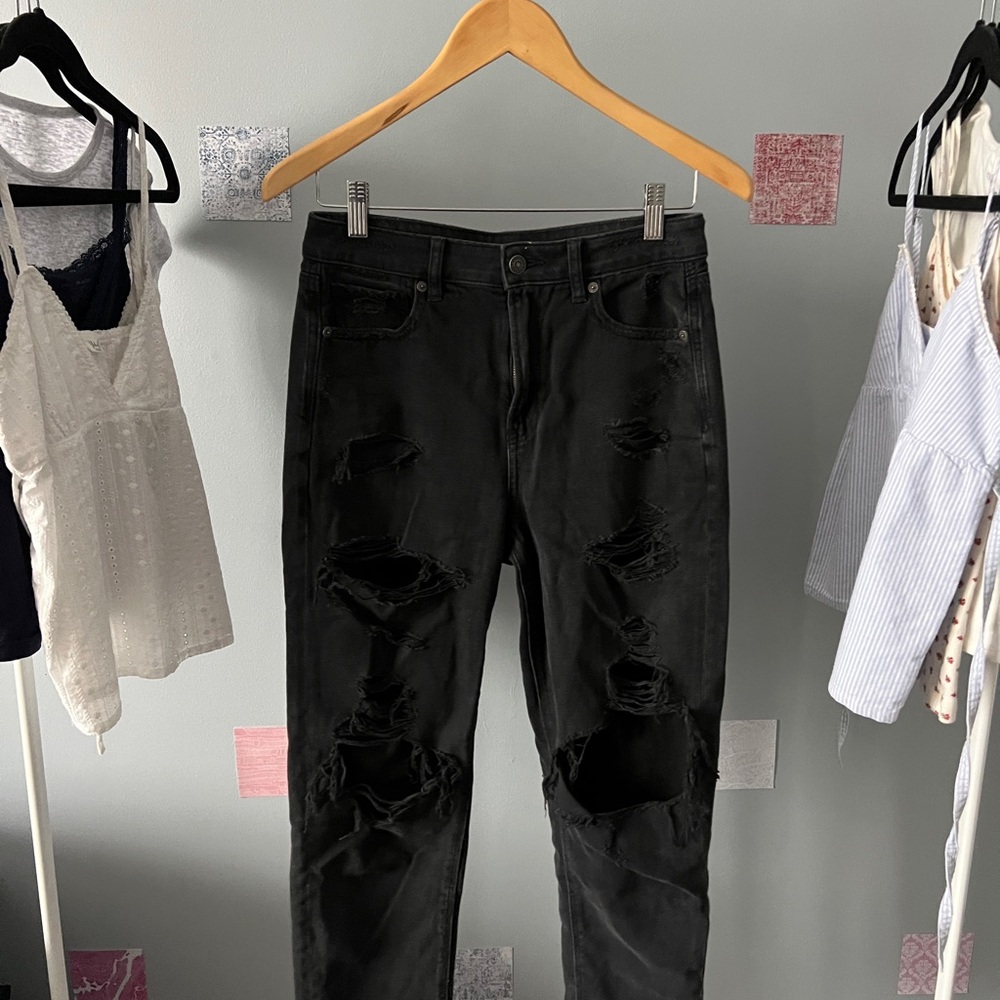 Black ripped American eagle jeans